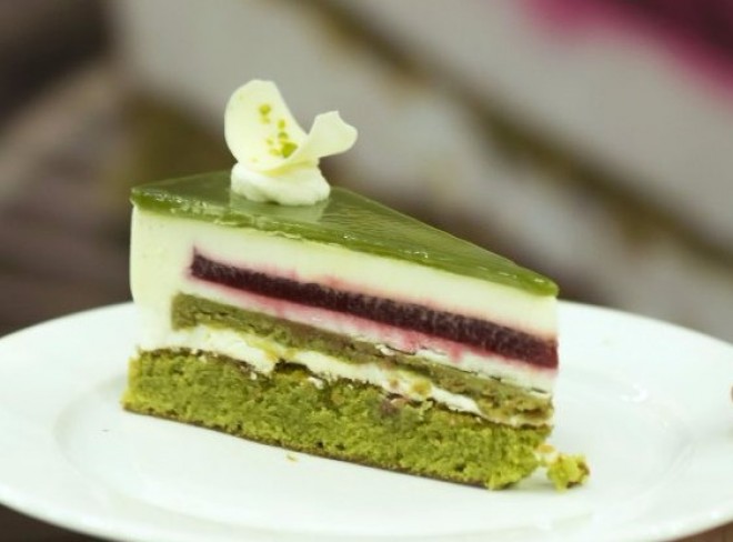 Mindenki ennek a zöldes tortának a receptjét szeretné! Mi eláruljuk az összetevőket!