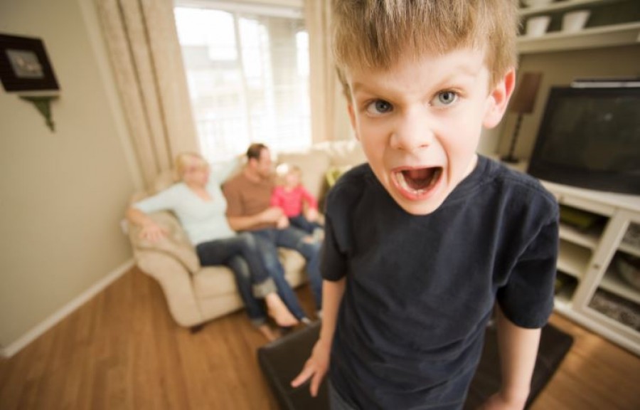 A pszichiáter figyelmeztet: ez történik azokkal a gyerekekkel, akiknek mindent megengednek a szülők!